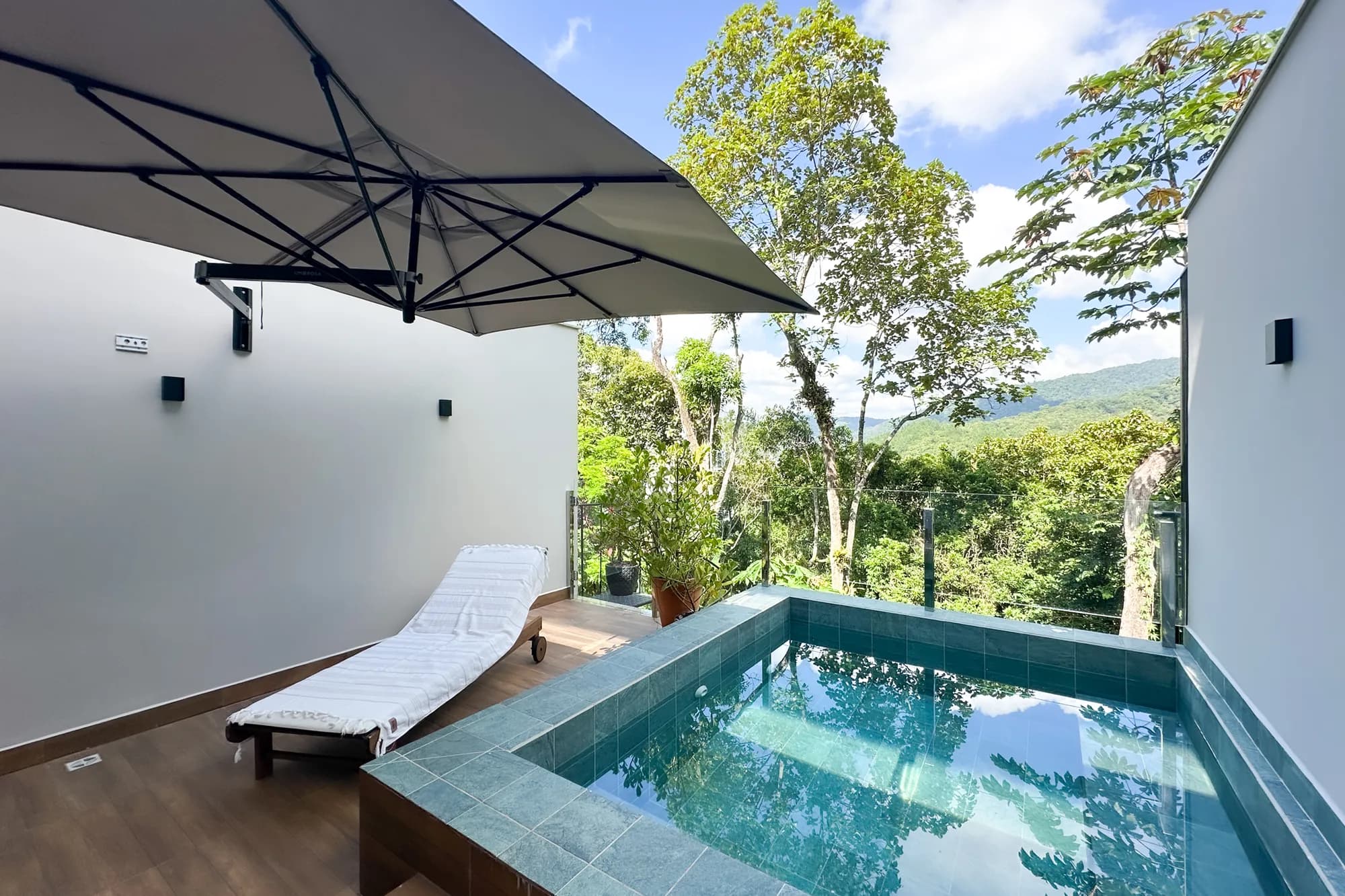 Foto de CASA ALTO PADRÃO EM RUA SEM SAÍDA NO JARDIM BLUMENAU